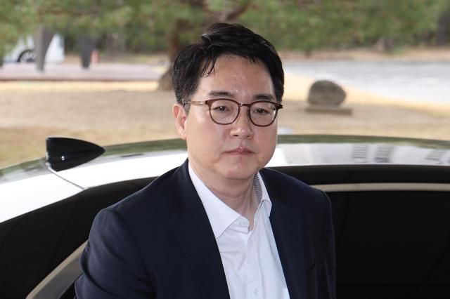 심우정 검찰총장이 9일 서울 서초구 대검찰청으로 출근하고 있다 사진연합뉴스