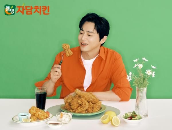 자담치킨 전속모델 배우 조정석 사진자담치킨