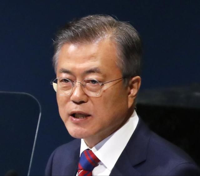 문재인 전 대통령 사진연합뉴스