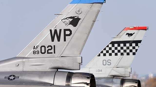 미 7공군 소속 F-16 전투기 사진미 7공군 