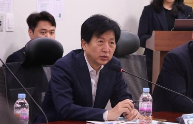 오기형 더불어민주당 의원이 28일 기재부 등 경제부처 개편 토론회에서 발언하고 있다 사진페이스북 캡쳐