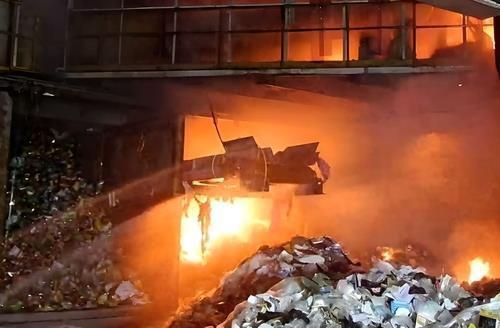 지난 3일 부천 자원순환센터 화재 당시 모습 사진부천소방서