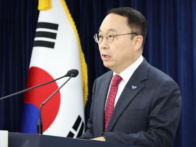 구병삼 통일부 대변인이 지난달 10일 서울 종로구 정부서울청사에서 정례브리핑을 하고 있다 사진연합뉴스