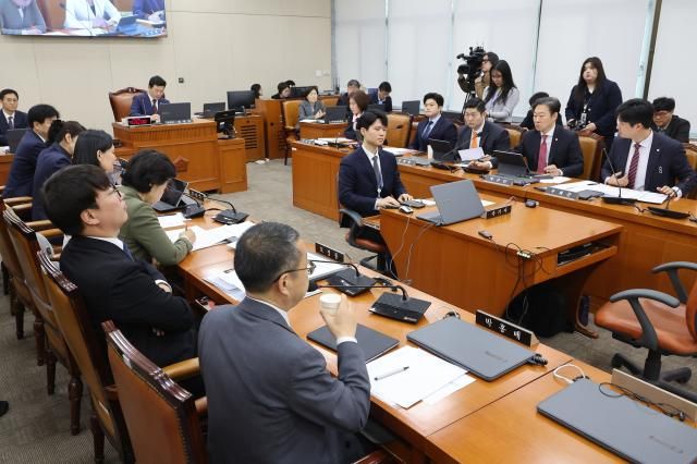 8일 서울 여의도 국회에서 연금개혁특별위원회 전체회의가 열리고 있다 사진연합뉴스