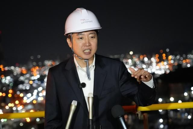 이준석 개혁신당 대선 후보가 12일 전라남도 여수 국가산업단지를 방문했다 사진개혁신당 제공 