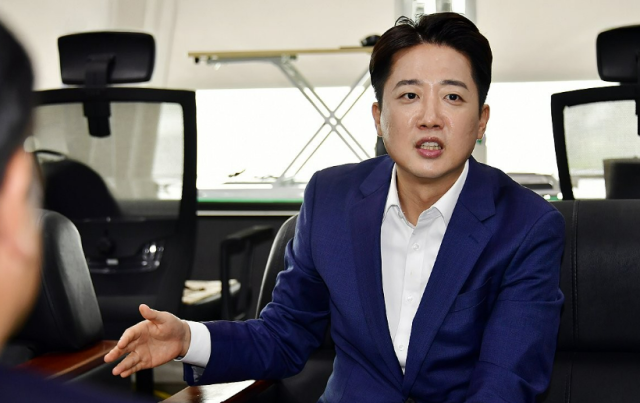 이준석 개혁신당 대선 후보가 20일 오전 광주시청에서 열린 기자간담회에서 발언하고 있다 사진연합뉴스