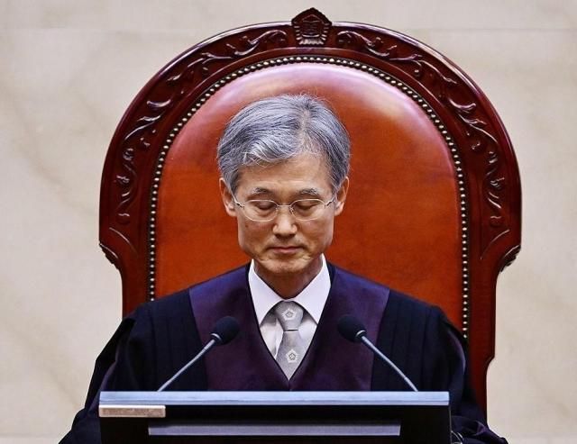 조희대 대법원장이 지난 1일 서울 서초구 대법원에서 열린 더불어민주당 이재명 대선 후보의 공직선거법 위반 사건 상고심 선고에 참석해 있다 사진연합뉴스