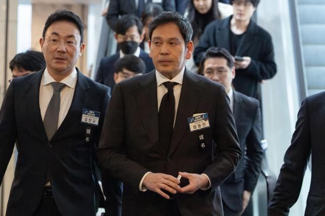 정용진 신세계그룹 회장이 3일 오후 서울 중구 대한상공회의소에서 열린 2025년 경제계 신년인사회에 참석하고 있다 20250103사진유대길 기자 dbeorlf123ajunewscom