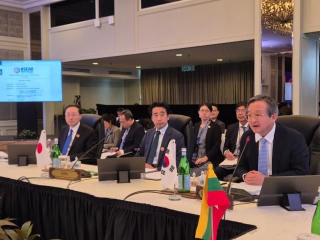 10-11일 아세안 관련 회의에서 발언하는 정병원 외교부 차관보 사진외교부