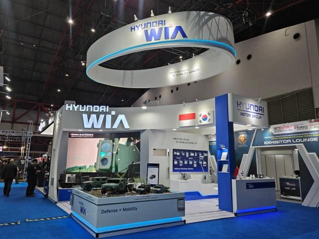 인도네시아 자카르타에서 11일현지시간 개막한 방위산업 전시회 ‘INDO Defence 2025 Expo Forum’에 참가한 현대위아의 전시장 모습 현대위아 제공 
