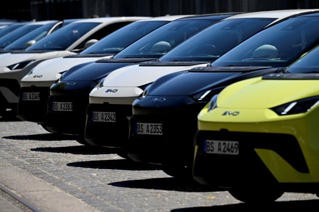 BYD의 돌핀 서프가 지난달 21일 독일 베를린의 한 주차장에 주차돼 있다 사진로이터 연합뉴스