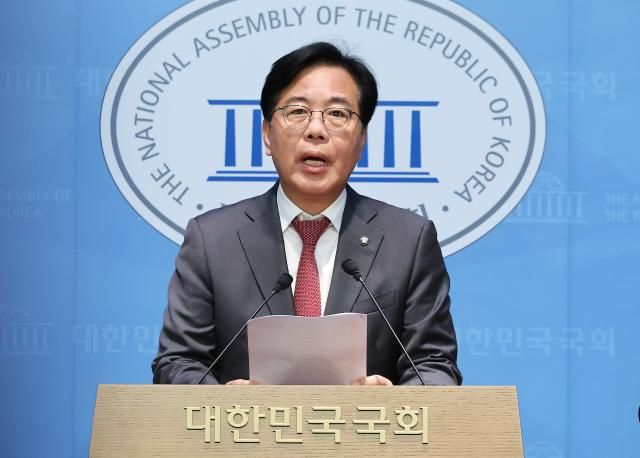 송언석 국민의힘 의원이 12일 서울 여의도 국회 소통관에서 원내대표 출마 선언을 하고 있다 사진연합뉴스