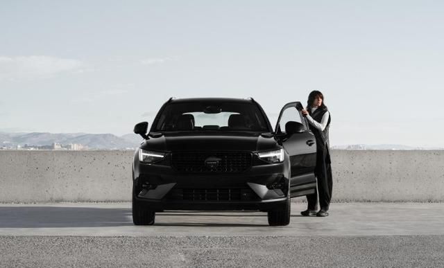 볼보자동차코리아 ‘XC40 블랙 에디션Black Edition’ 