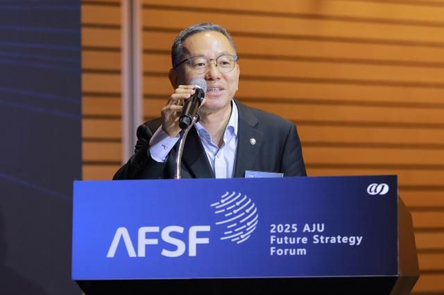 김문수 더불어민주당 원내부대표가 18일 서울 영등포구 FKI타워에서 열린 2025 아주미래전략포럼AFSF에서 축사를 하고 있다 20250618사진유대길 기자 dbeorlf123ajunewscom