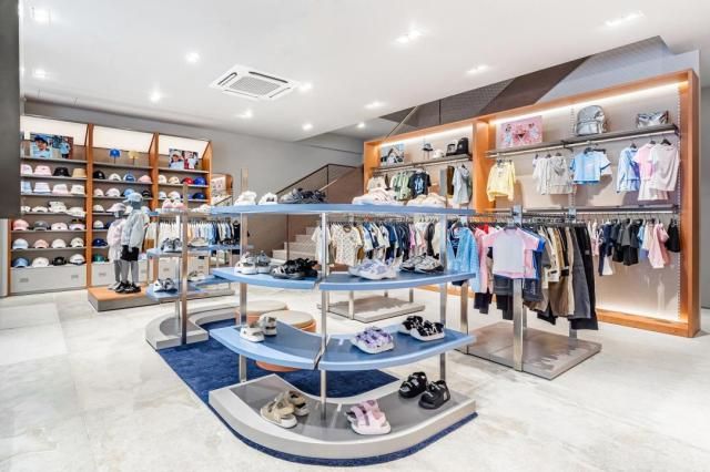  FF 강남 신사옥 복합 매장 사진FF 