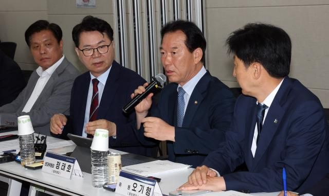 정태호 국정기획위원회 경제1분과 위원장오른쪽 두번째 사진연합뉴스