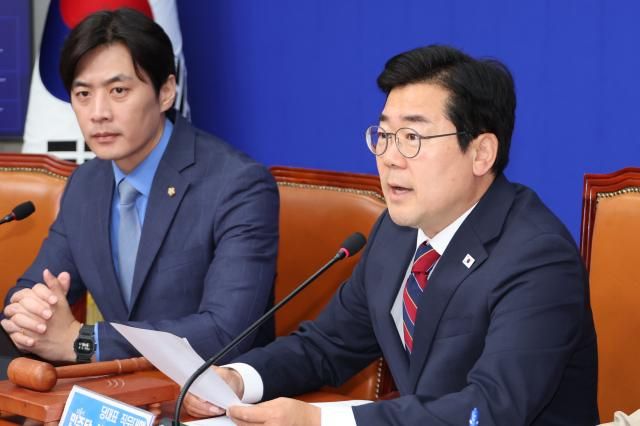 박찬대 더불어민주당 당대표 권한대행 겸 원내대표가 5일 국회에서 열린 최고위원회의에서 발언하고 있다 사진연합뉴스