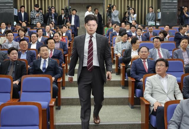 김용태 국민의힘 비상대책위원장이 5일 국회에서 열린 의원총회에 참석하고 있다 사진연합뉴스