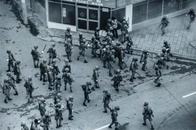 1980년 5월 민주화운동 당시 광주 시내에 투입된 계엄군의 모습 사진5·18 기념재단 제공