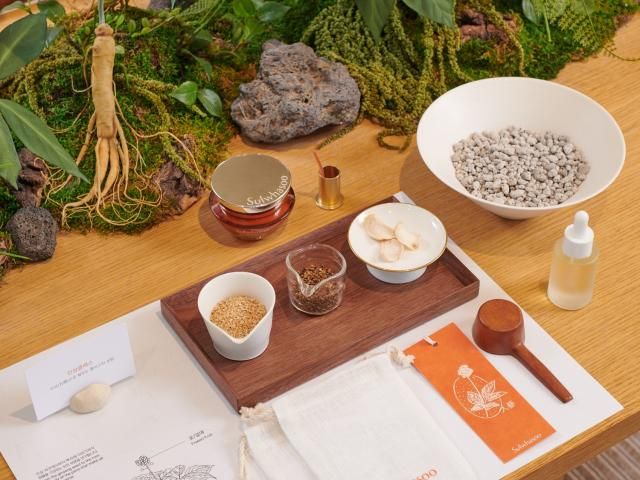 서울 종로구 북촌 설화수의 집에서 인삼 클래스를 진행 중이다 사진설화수