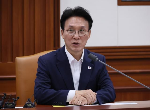 김민석 국무총리가 10일 서울 종로구 정부서울청사에서 열린 국정현안관계장관회의에서 발언하고 있다 사진연합뉴스