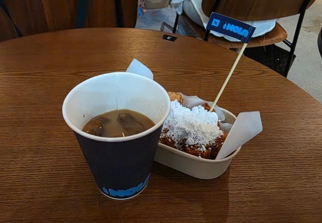 오트밀크를 더한 놀라 스타일 블렌드와 뉴올리언스의 대표 간식 베녜Beignet 사진김현아 기자