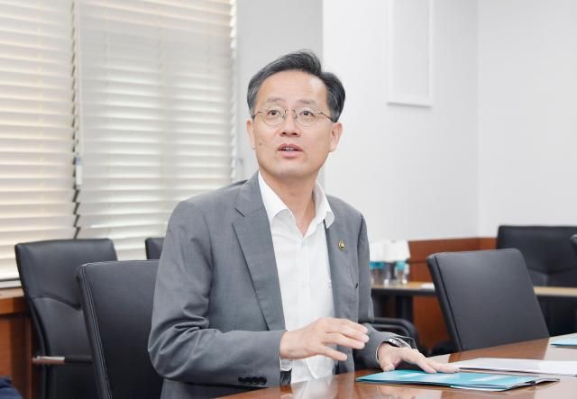 이형일 기획재정부 장관 직무대행 1차관이 14일 정부서울청사에서 열린 제50차 물가관계차관회의를 주재하면서 모두발언을 하고 있다 사진기획재정부