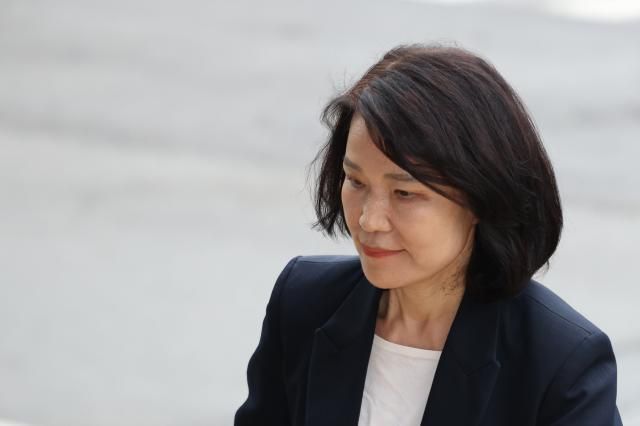 이진숙 방송통신위원회 위원장장이 지난 15일 경기 과천시 방통위로 출근하고 있다 사진연합뉴스