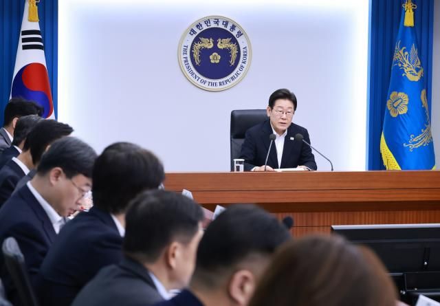 이재명 대통령이 지난 17일 서울 용산 대통령실 청사에서 열린 4차 수석·보좌관 회의에서 발언하고 있다 사진연합뉴스