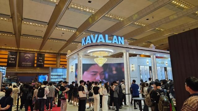 '2025 서울바앤스피릿쇼'에 마련된 골든블루 인터내셔널의 카발란 부스. [사진=김현아 기자]