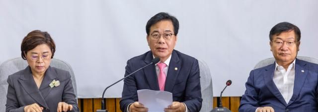 송언석 국민의힘 비상대책위원장 겸 원내대표가 29일 국회에서 열린 원내대책회의에서 발언하고 있다 사진연합뉴스