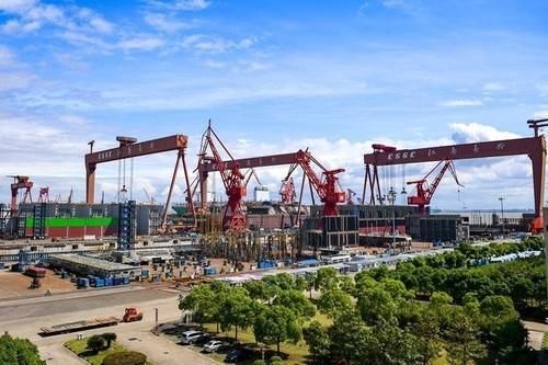 중국 내 조선소 사진중국 차이신 