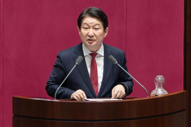 권영진 국민의힘 국회의원이 지난 4월 2일 오후 서울 여의도 국회에서 열린 본회의에 참석해 토론을 하고 있다 사진연합뉴스