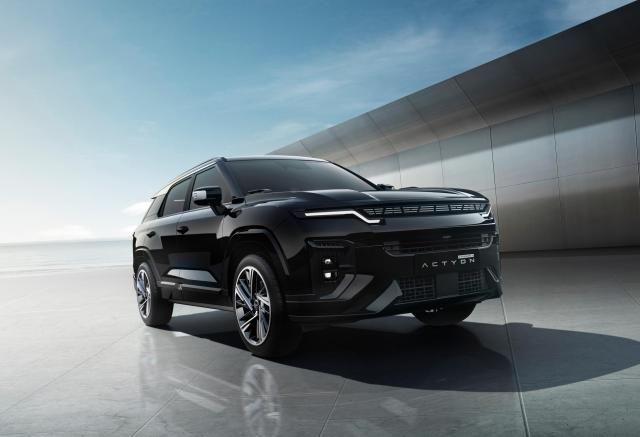 액티언 하이브리드 사진KGM