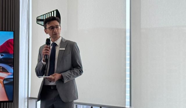 로한 발라 콜린슨 인터내셔널 아태 지역 비즈니스 솔루션 부사장이 8일 서울 용산구 한남동에서 2025 아시아태평양 소비자 행복 보고서를 발표하고 있다 사진이성진 기자