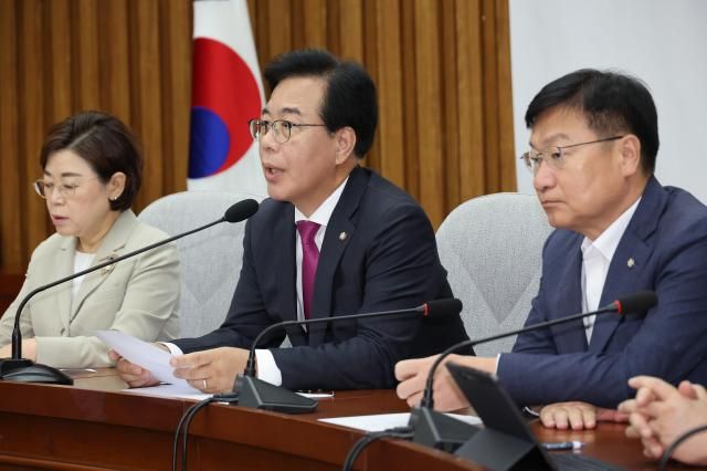 송언석 국민의힘 비상대책위원장 겸 원내대표가 1일 국회에서 열린 원내대책회의에서 발언하고 있다 사진＝연합뉴스