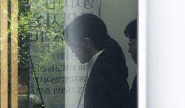 윤석열 전 대통령 부인 김건희 여사가 지난 12일 구속 전 피의자 심문영장실질심사을 마친 뒤 서울 서초구 서울중앙지법을 나서는 모습 사진연합뉴스