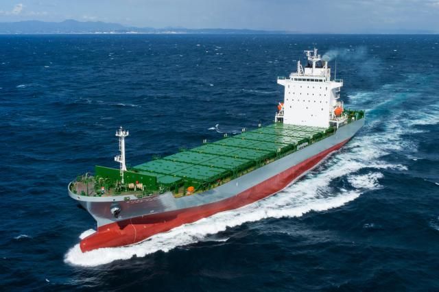 HD현대미포가 2022년 인도한 1600TEU급 컨테이너선 사진HD현대