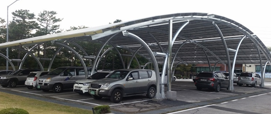 캐노피형 태양광 예시 산업통상자원부