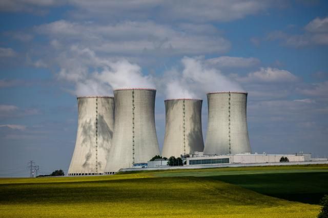 체코 두코바니 마을 인근 원전발전소 사진EPA·연합뉴스