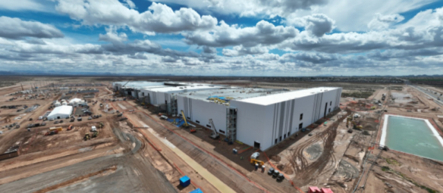 애리조나주에 짓고 있는 LG에너지솔루션 원통형 배터리 공장 사진LG에너지솔루션 