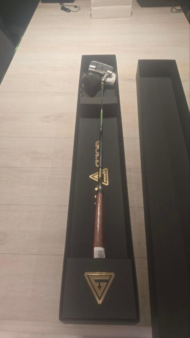 대통령실이 25일현지시간 공개한 한미 정상회담을 위해 이재명 대통령이 도널드 트럼프 미국 대통령을 위해 준비한 선물 사진대통령실