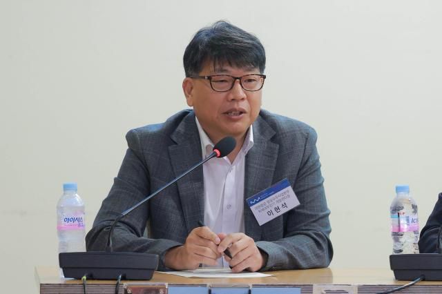 이현석 대한항공 항공우주사업본부 차세대무인기 개발센터장이 27일 서울 여의도 국회의원회관에서 열린 아주 모빌리티 포럼에서 토론을 하고 있다 사진유대길 기자 dbeorlf123ajunewscom
