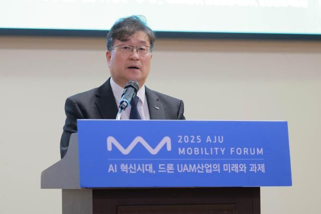 황호원 항공안전기술원장이 27일 서울 여의도 국회의원회관에서 열린 아주 모빌리티 포럼에서 축사를 하고 있다 20250827사진유대길 기자 dbeorlf123ajunewscom