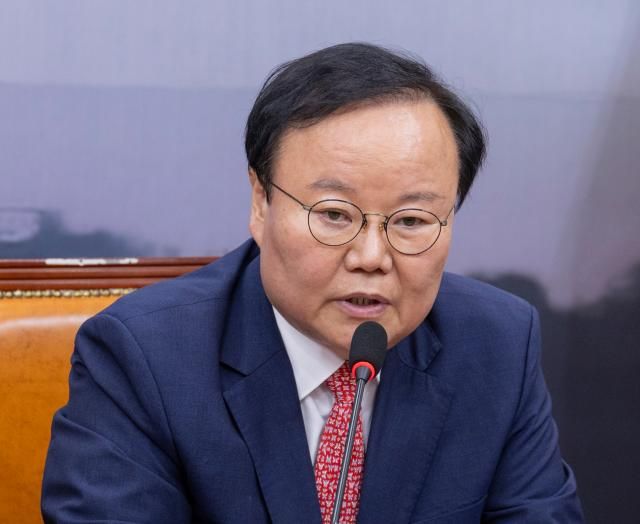 김재원 국민의힘 최고위원이 27일 국회에서 열린 최고위원회의에서 발언하고 있다 사진연합뉴스