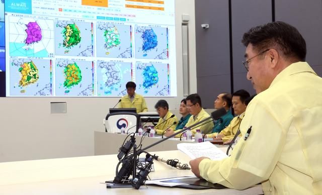 윤호중 행안부 장관 폭염 대처 중대본 회의 주재 사진연합뉴스