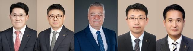 왼쪽부터 류두형 ㈜한화글로벌 신임 대표 김종서 한화엔진 신임 대표 라피 발타 한화파워시스템 신임 대표 최석진 한화호텔앤드리조트 리조트부문 신임 대표 김경수 한화호텔앤드리조트 에스테이트부문 신임 대표 내정자 사진한화