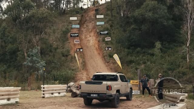 비어 오클락 힐’ 등반을 앞둔 기아 타스만 사진팀 브리 오프로드 유튜브 채널
