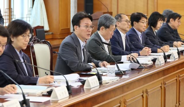 김민석 국무총리가 5일 서울 종로구 정부서울청사에서 열린 제7차 바이오헬스혁신위원회에서 모두발언을 하고 있다 사진연합뉴스