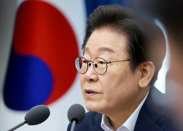 이재명 대통령이 30일 서울 용산 대통령실 청사에서 열린 비상경제점검 태스크포스TF 3차 회의에서 발언하고 있다사진연합뉴스